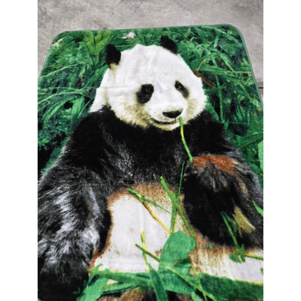 Vintage Plush Panda Leaf Blanket Multi Color Reversible 50”x 58” Fleece Wildlife